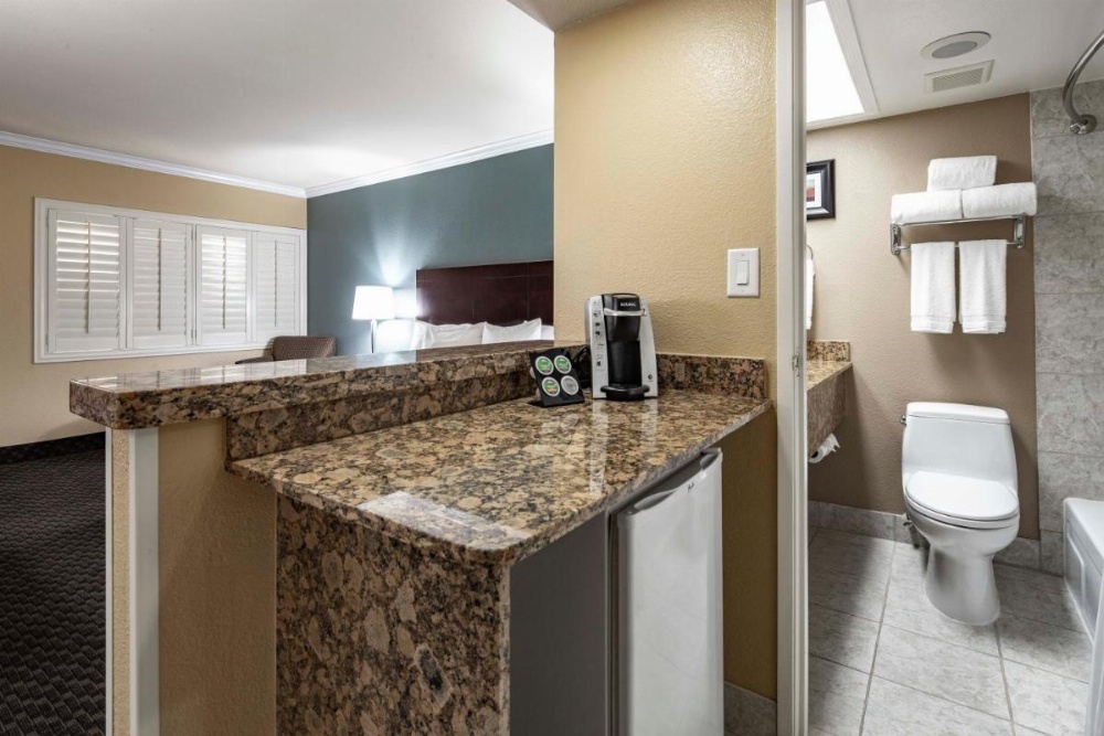 Best Western Plus Casino Royale - Center Strip Image 36